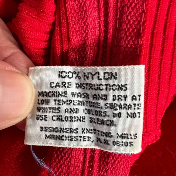 Designers Originals Vintage Red Mock Neck Sweater With Back Zipper Closure & Rag - Picture 7 of 16